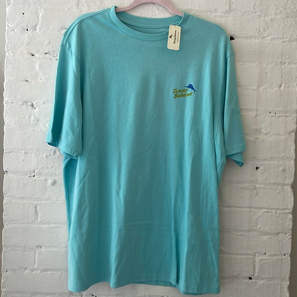 NWT TOMMY BAHAMA Mens Tee
